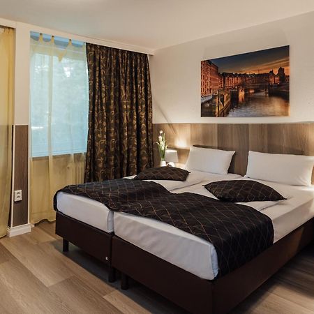 Hotel Hanseat Гамбург Экстерьер фото