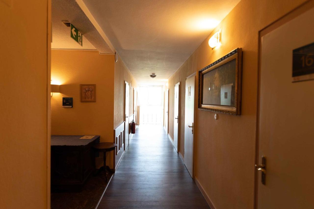 Hotel Hanseat Гамбург Экстерьер фото