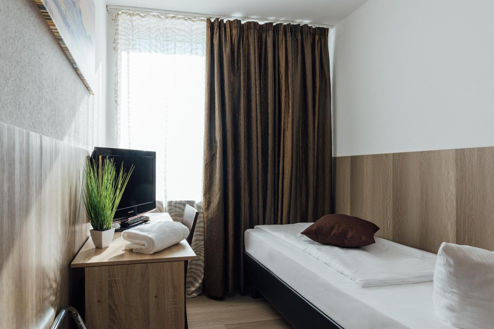 Hotel Hanseat Гамбург Экстерьер фото