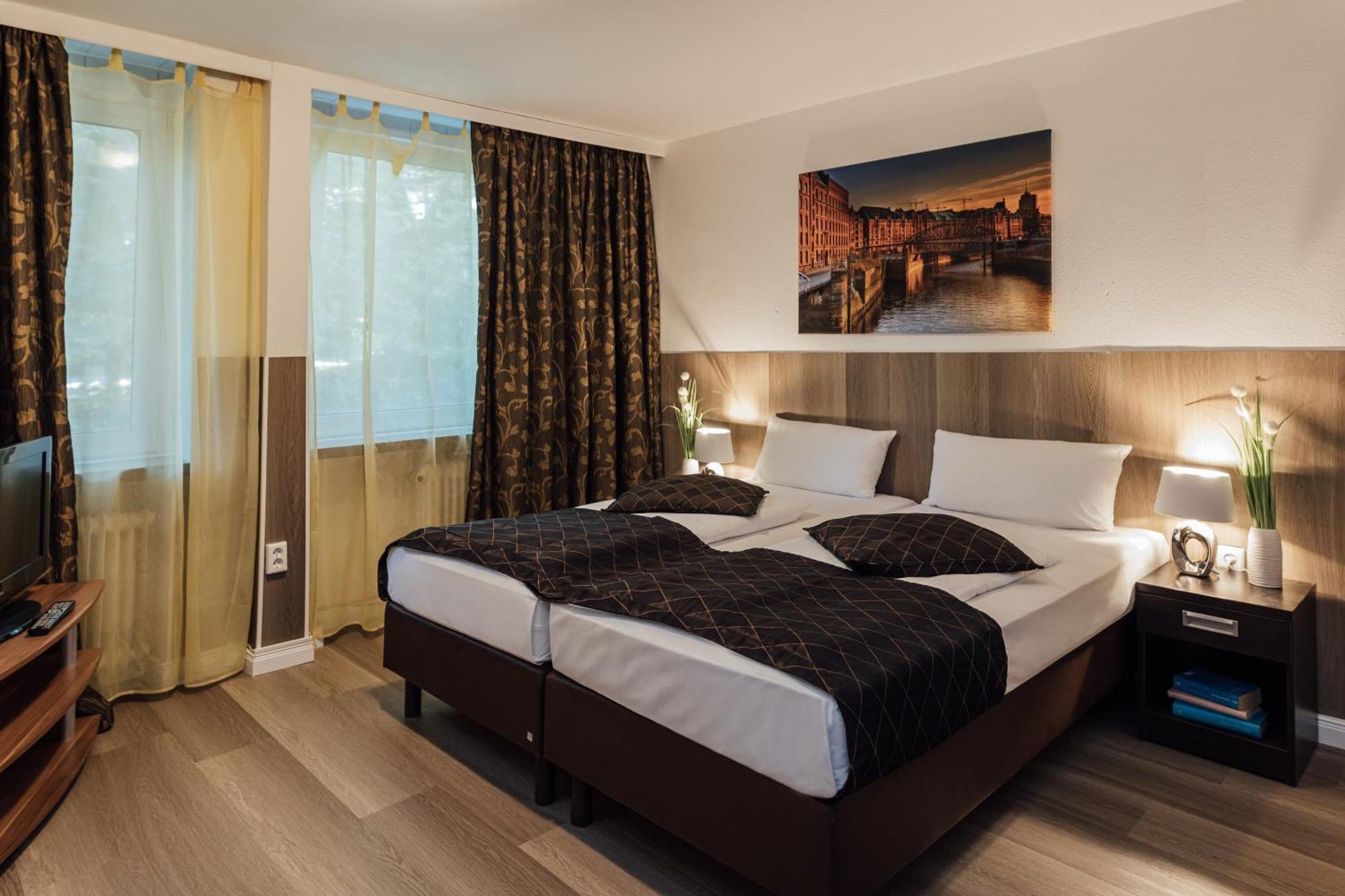 Hotel Hanseat Гамбург Экстерьер фото