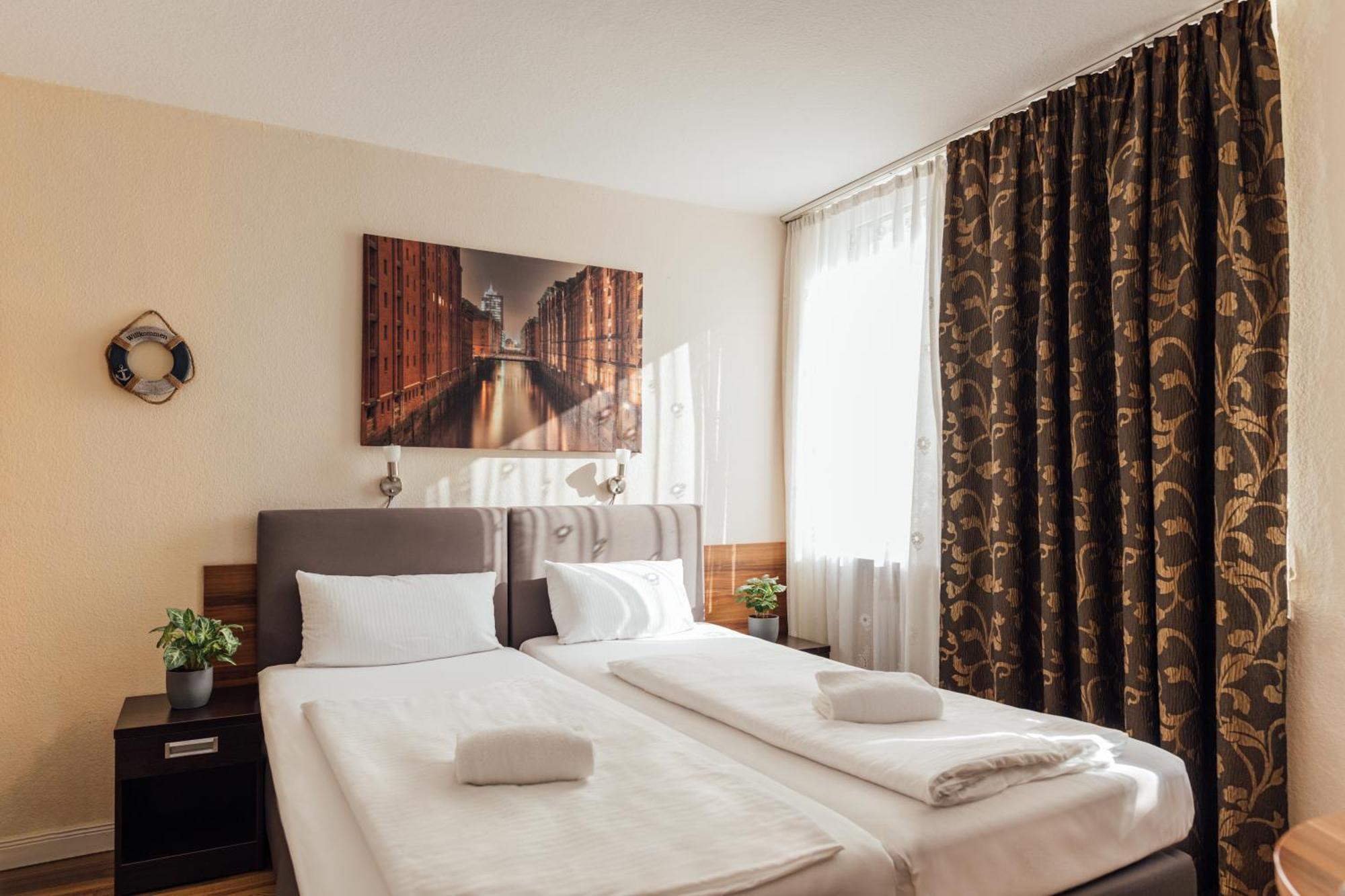 Hotel Hanseat Гамбург Экстерьер фото